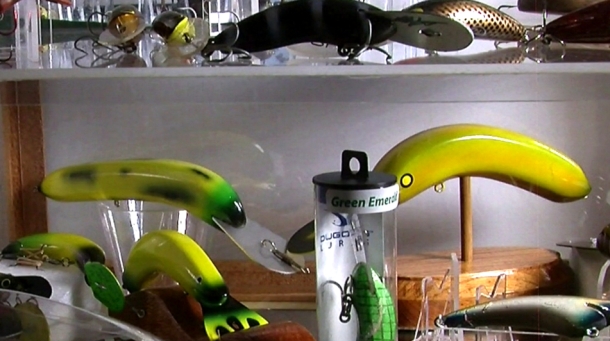 VIDEO: Debbie: Lady Lure Lover